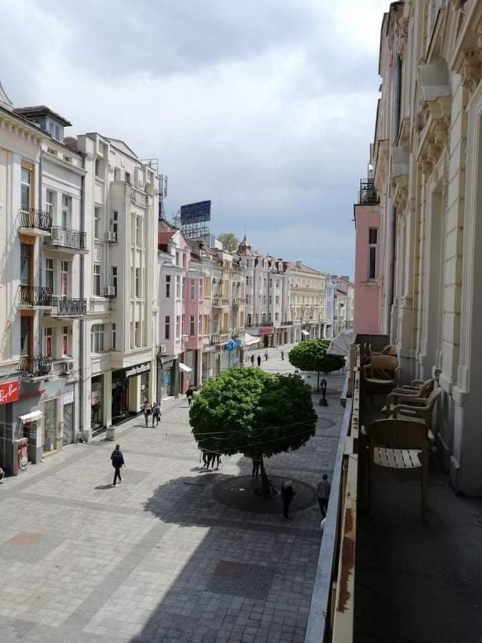 Guest Rooms Super Center Plovdiv Perfect Location ภายนอก รูปภาพ