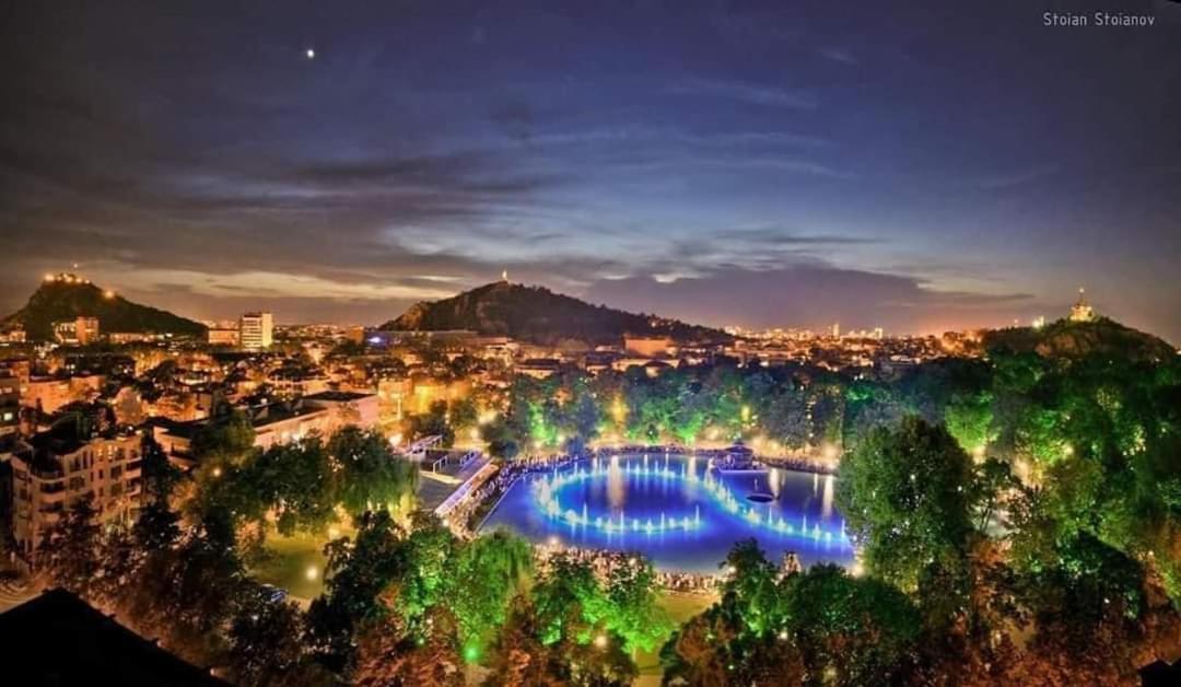 Guest Rooms Super Center Plovdiv Perfect Location ภายนอก รูปภาพ